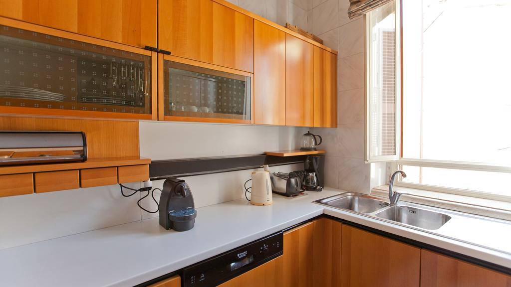 Rental In Rome - Fontana Di Trevi Penthouse Eksteriør billede
