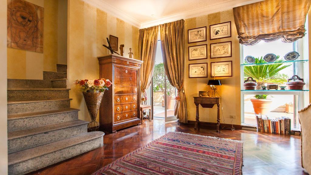 Rental In Rome - Fontana Di Trevi Penthouse Eksteriør billede
