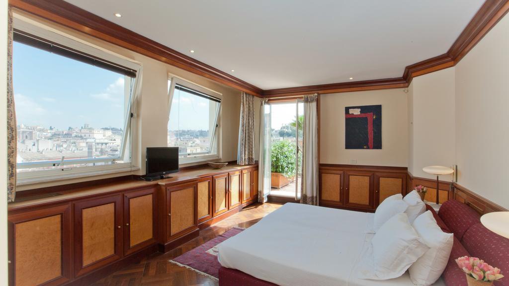 Rental In Rome - Fontana Di Trevi Penthouse Eksteriør billede